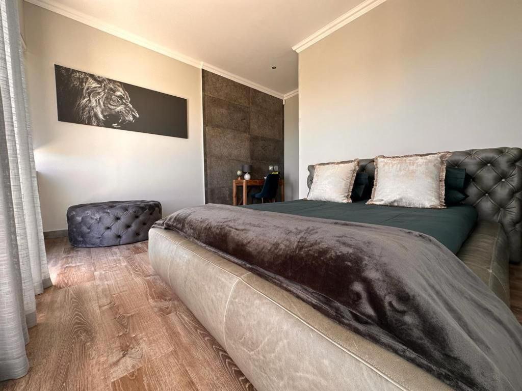 Luxury Home Located On Pinnacle Point Golf Estate Mossel Bay Eksteriør billede