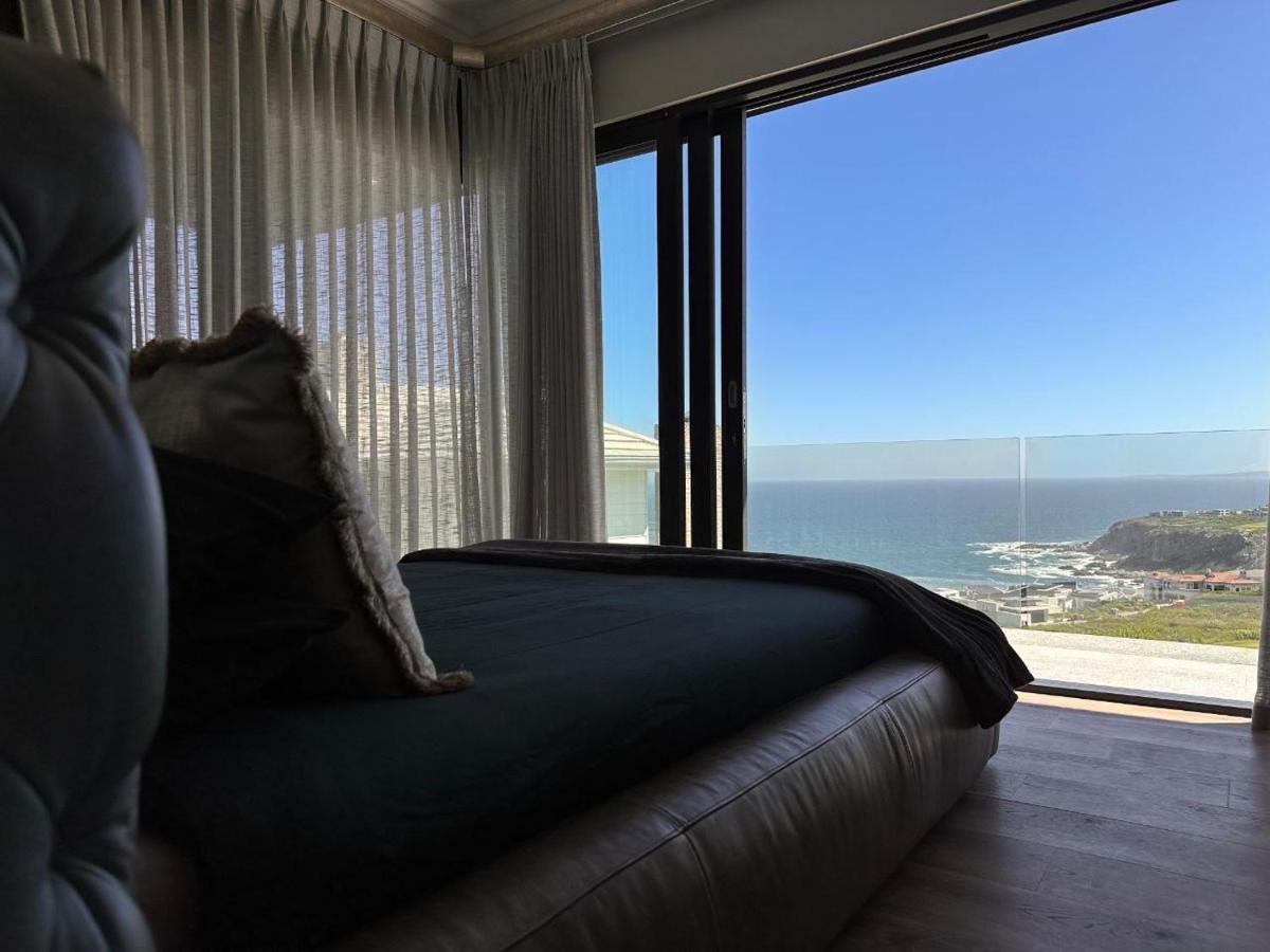 Luxury Home Located On Pinnacle Point Golf Estate Mossel Bay Eksteriør billede