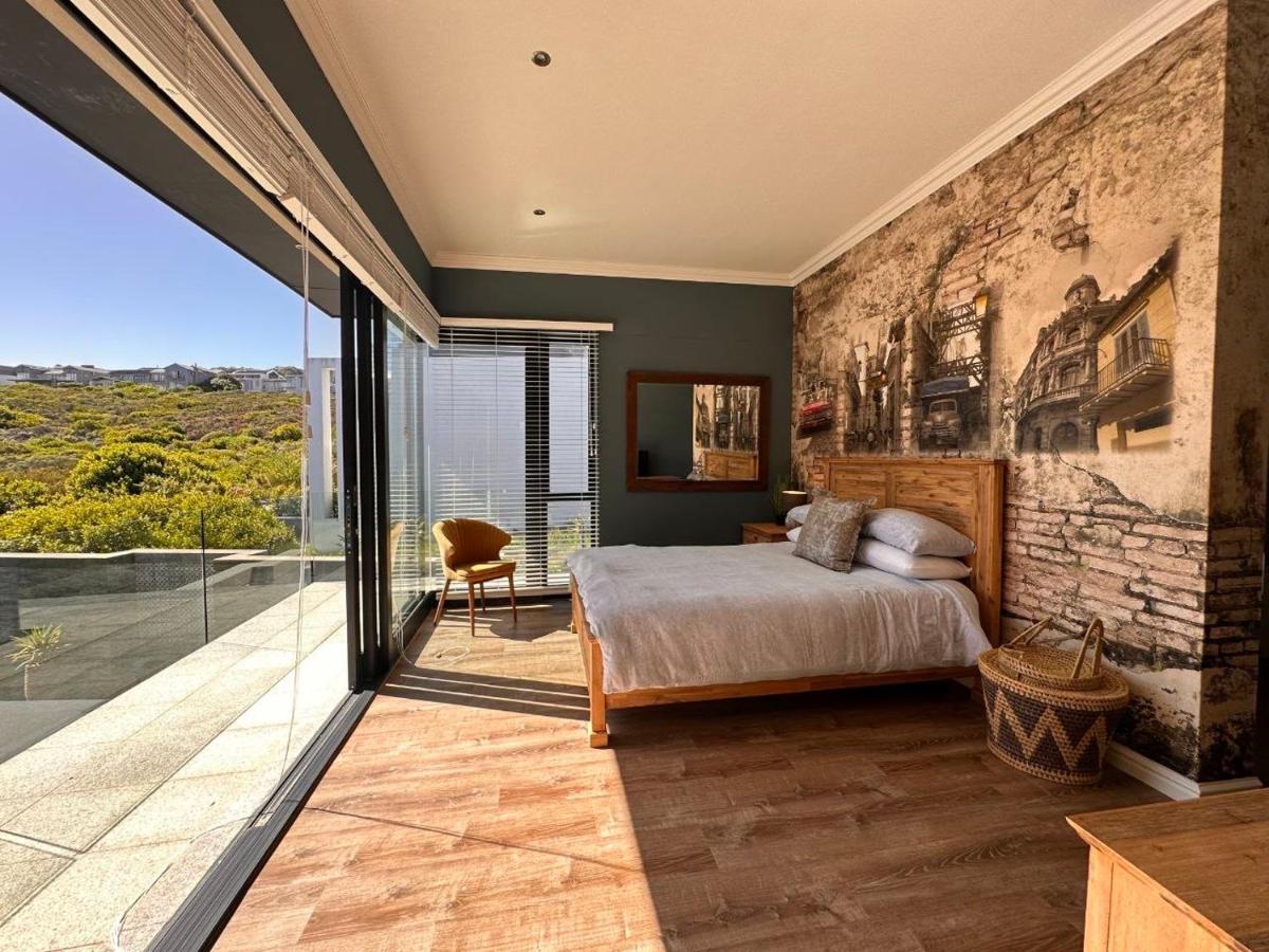 Luxury Home Located On Pinnacle Point Golf Estate Mossel Bay Eksteriør billede