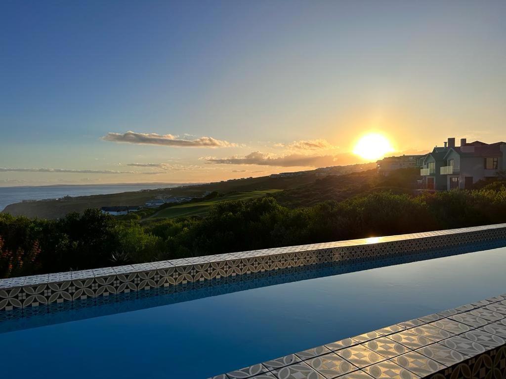 Luxury Home Located On Pinnacle Point Golf Estate Mossel Bay Eksteriør billede